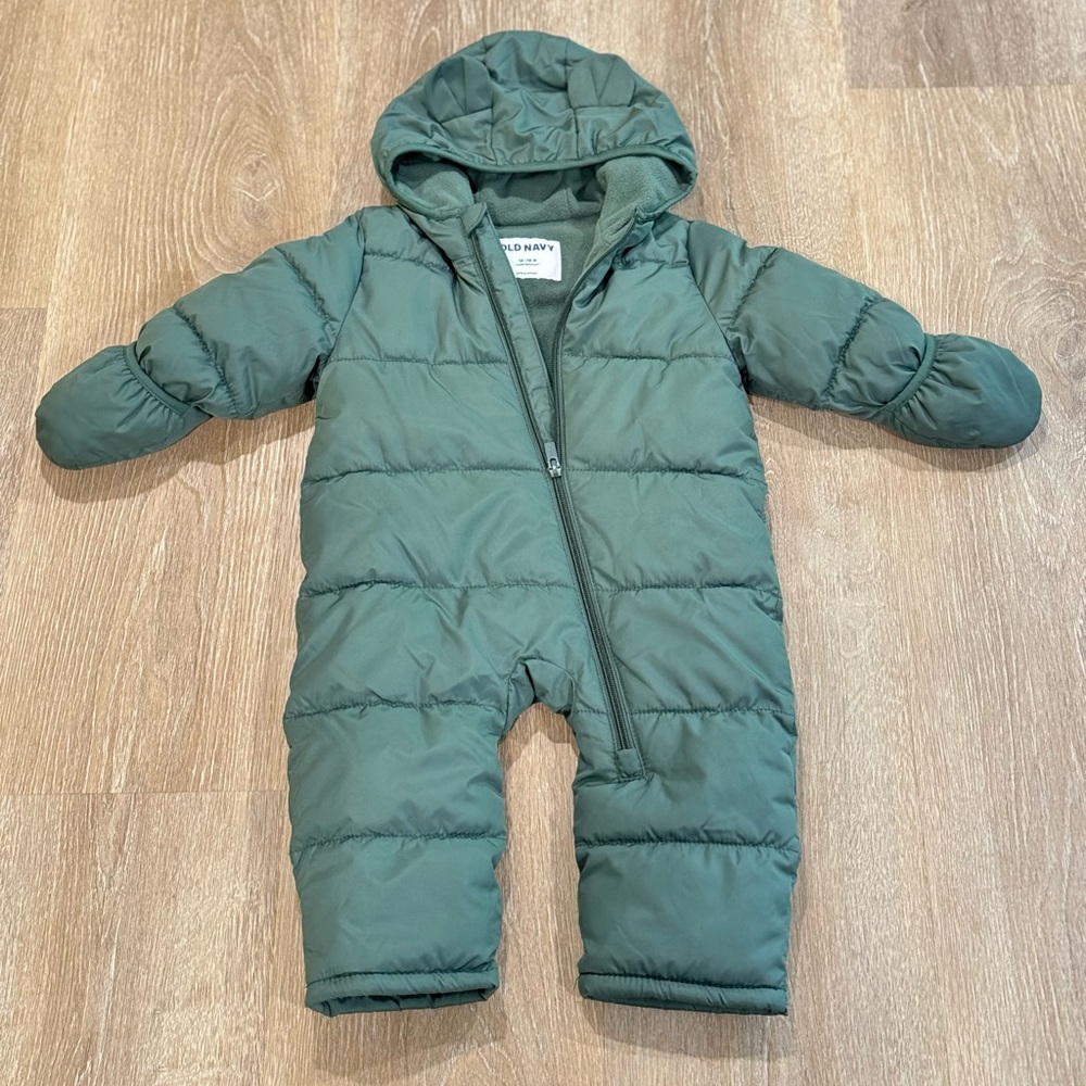 Old Navy Toddler Snowsuit 12-18 Months